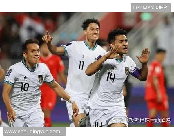 玩足球很有趣不仅锻炼身体还能培养团队合作精神和友谊的纽带 玩足球很有趣不仅锻炼身体还能培养团队合作精神和友谊的纽带