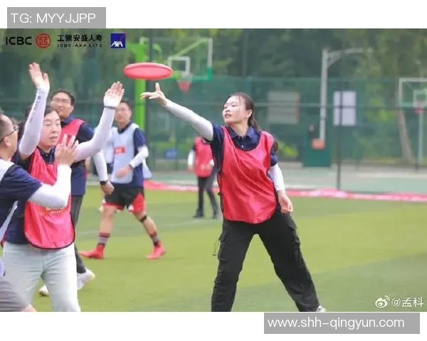 飞盘精神:追寻上海飞盘队拼搏与团结的真实故事 飞盘精神:追寻上海飞盘队拼搏与团结的真实故事